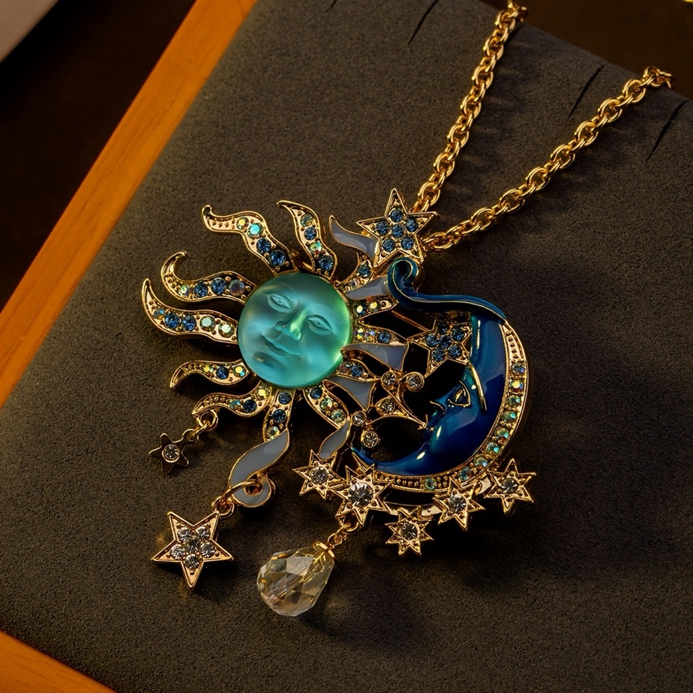 ✨ Sun & Moon Pendant Necklace / Brooch – 2-in-1 ✨